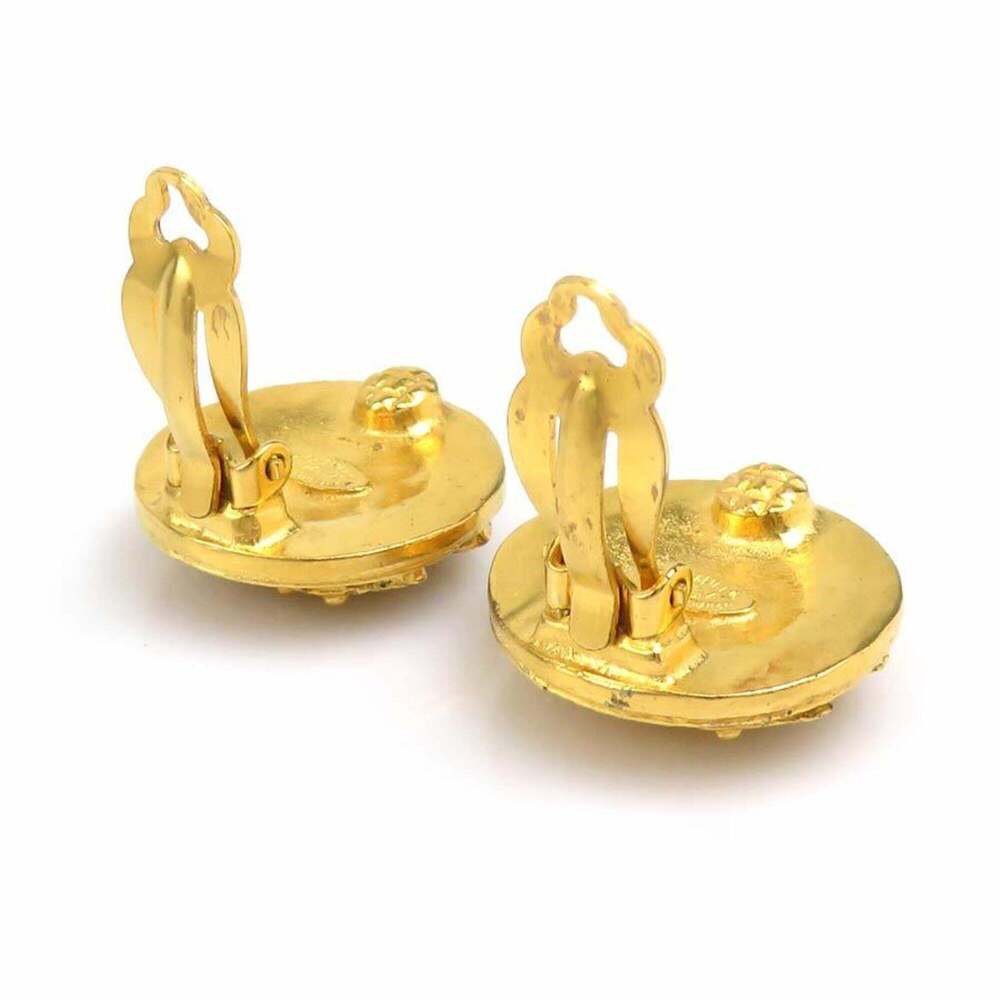 CHANEL Vintage Gold Earrings - Picture 4 of 12